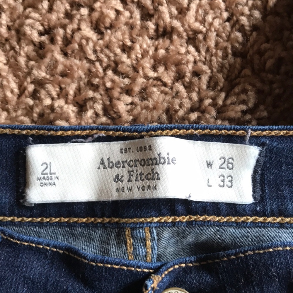 Jeans - Picture 2 of 3